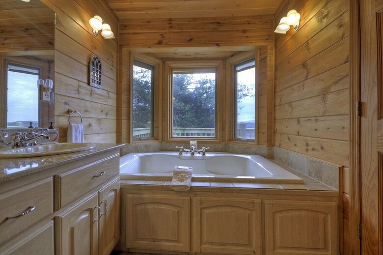 Cabana Mountain Serenity