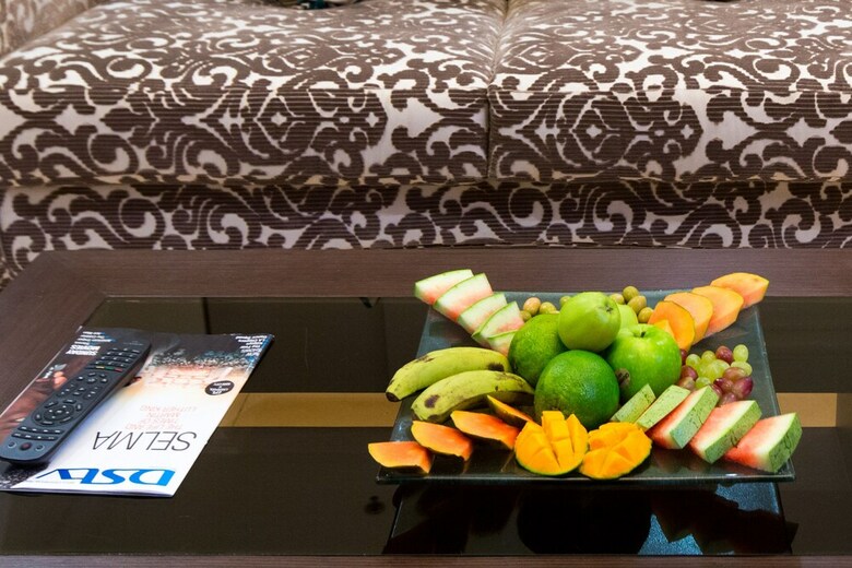 Victoria Crown Plaza Hotel