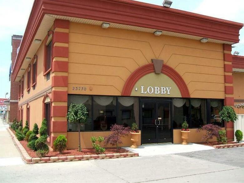 Hotel A Victory Inn - West Dearborn
