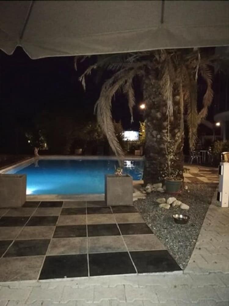 Hotel H�tel La Cl�