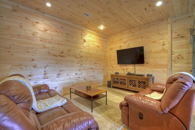 Cabana Oakawana Lodge