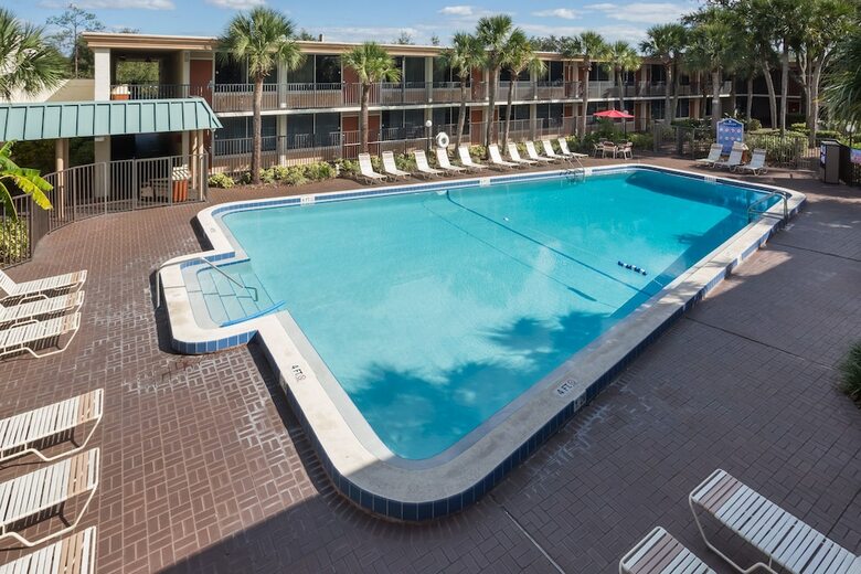 Hotel Ramada By Wyndham Kissimmee Gateway