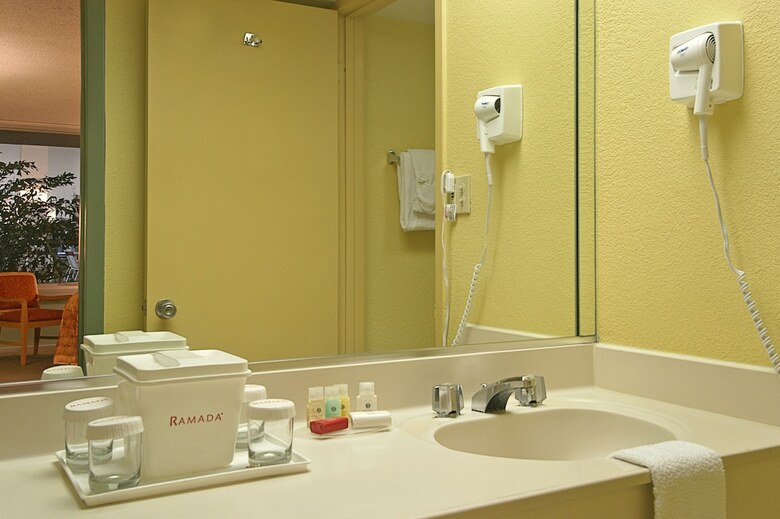 Hotel Ramada By Wyndham Kissimmee Gateway
