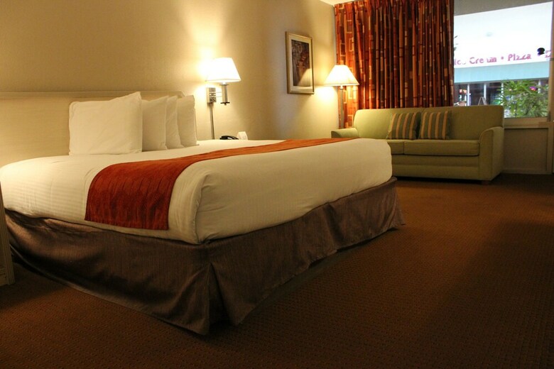Hotel Ramada By Wyndham Kissimmee Gateway