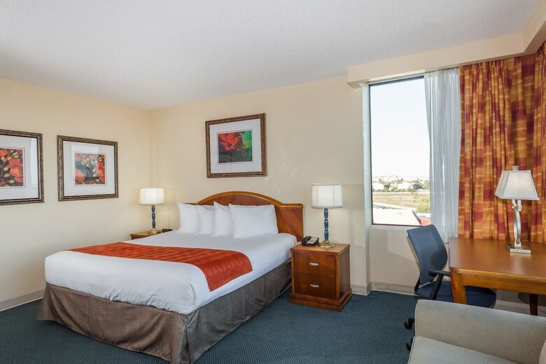 Hotel Ramada By Wyndham Kissimmee Gateway