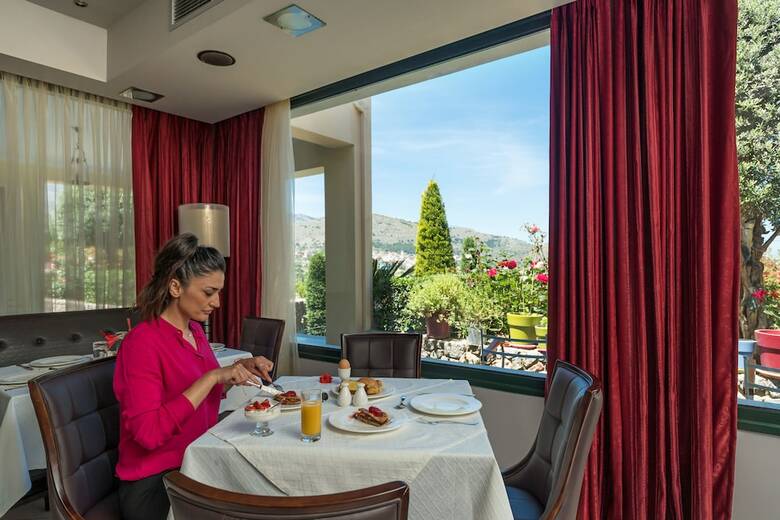 Aparthotel Ai Yannis Suites And Apartments Hotel