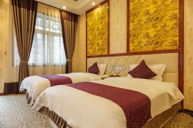 Qingcheng Elegant Hotel