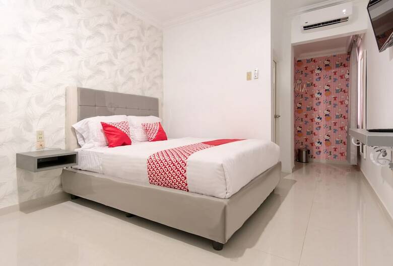 Oyo 487 Gajah Mada Hotel