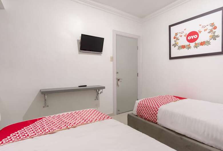 Oyo 487 Gajah Mada Hotel