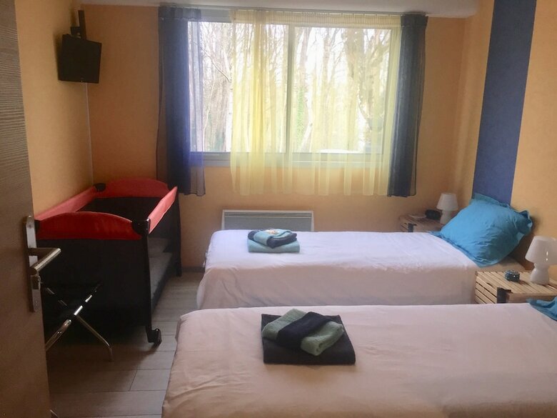 Hotel Chambres D'h�tes Mes Oasis