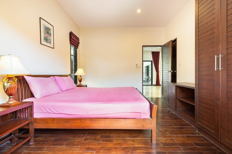 Villa Charyn