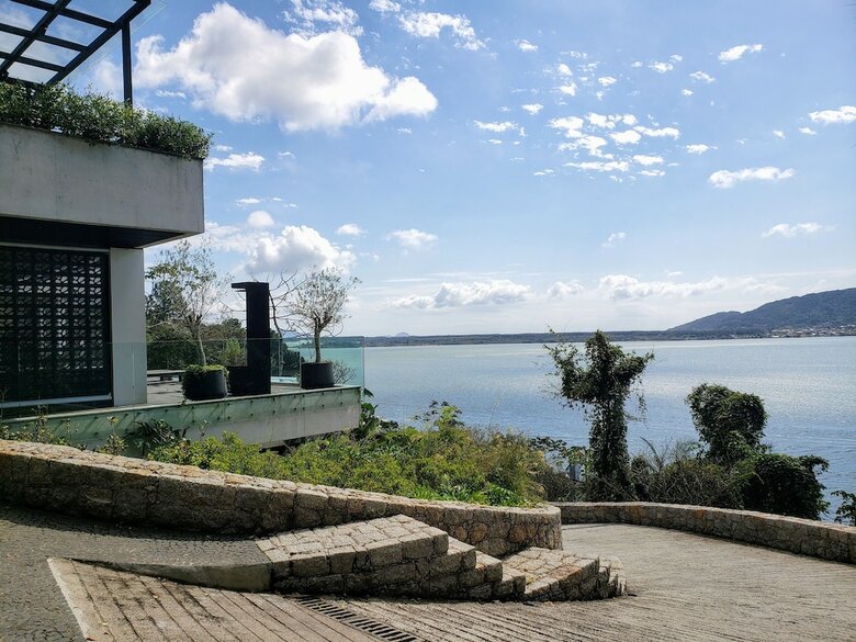 Casa Quatro Oito