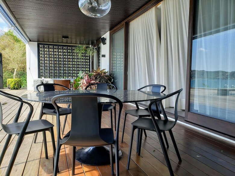 Casa Quatro Oito