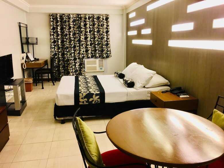 Hotel Jupiter Suites