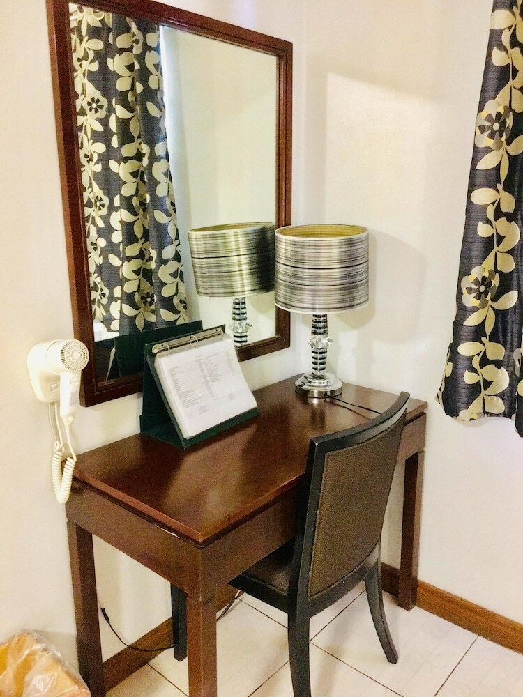 Hotel Jupiter Suites