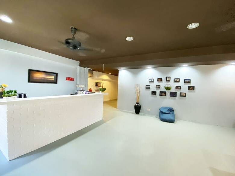 Hotel Oyo 89398 Doorbellz