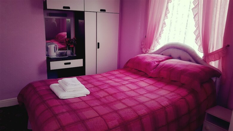 Hotel Gracelands Guest House