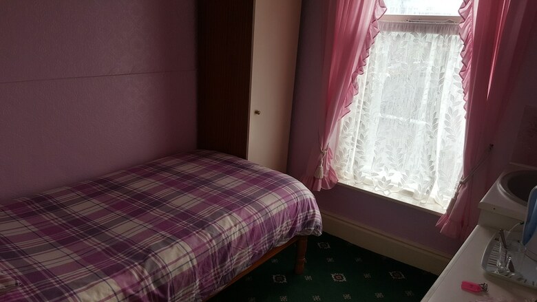 Hotel Gracelands Guest House