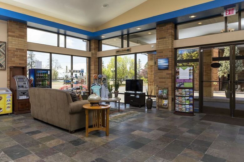 Cerulean Hotel, A Running Y Property