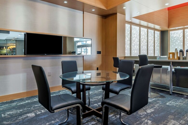 Coast Vancouver Airport Hotel