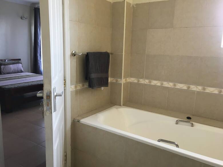 Bed & Breakfast Nairobi Airport Suites