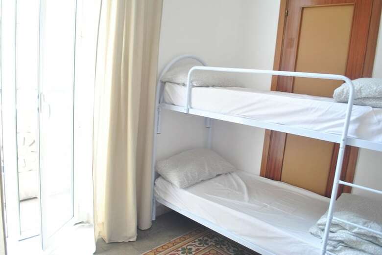 Hostal Sunrise Hostel & Rooms