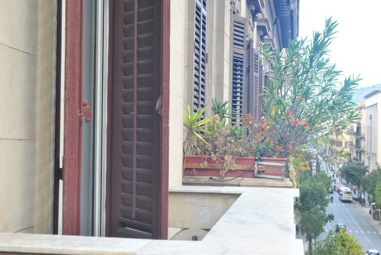 Hostal Sunrise Hostel & Rooms