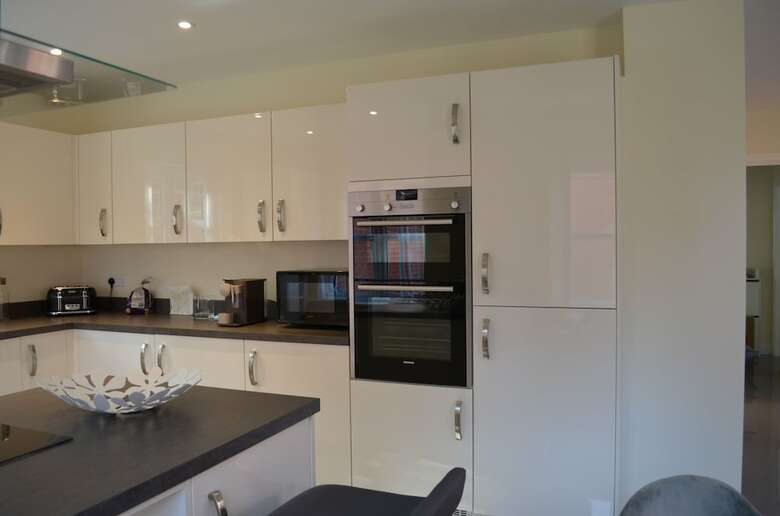 Hotel Short Breaks - Harcourt Way