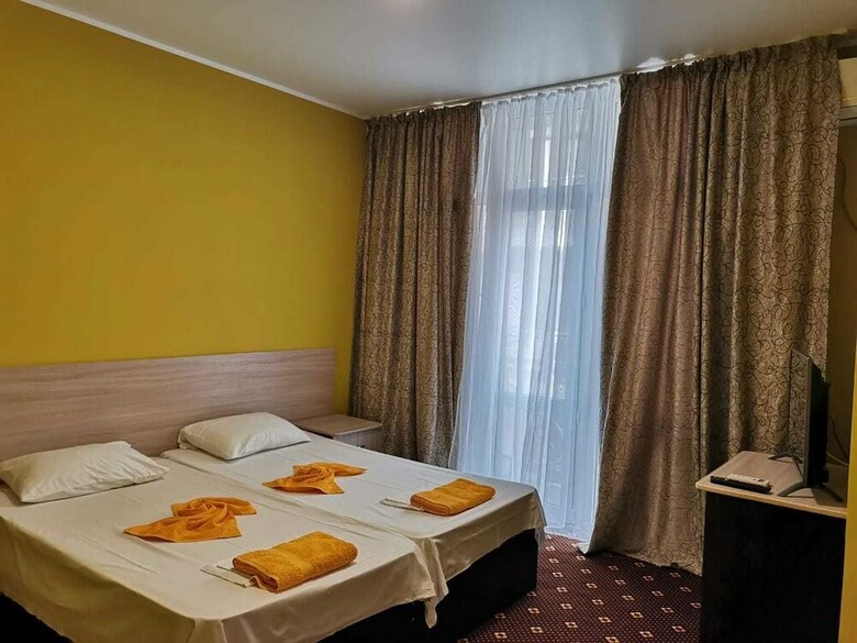 Kashahi Hotel