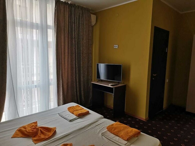 Kashahi Hotel