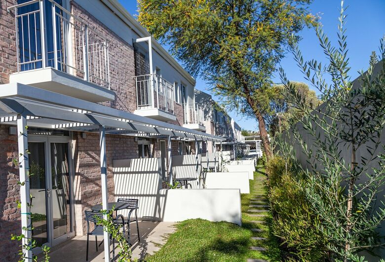 Hotel The Windhoek Luxury Suites