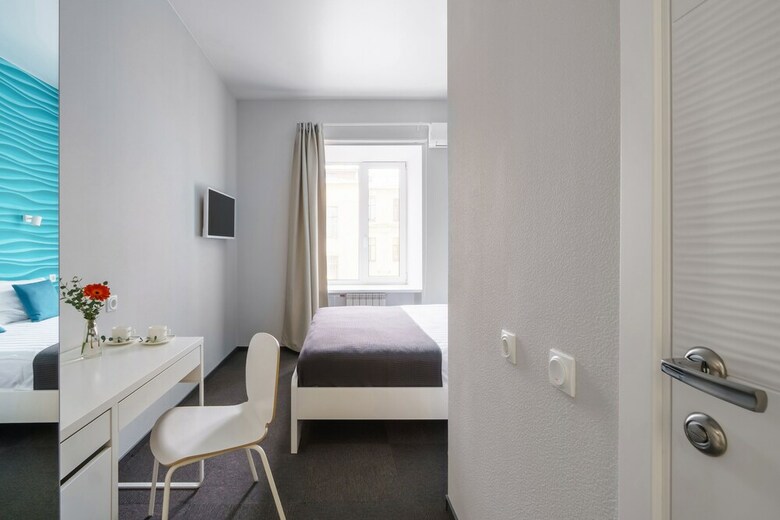 Steps Hotel