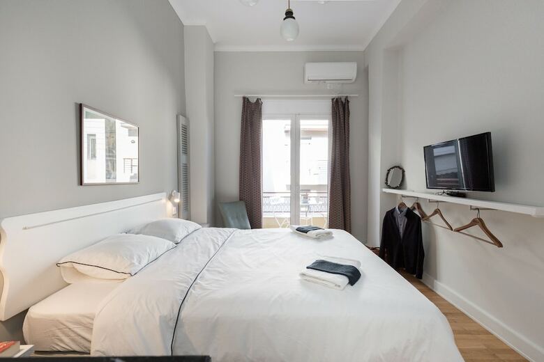 Filopappou Hill Apartment