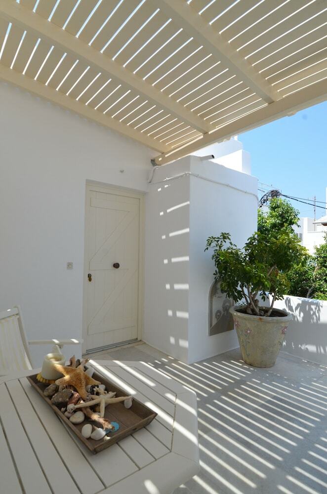 Aparthotel Nufaro Traditional Studios