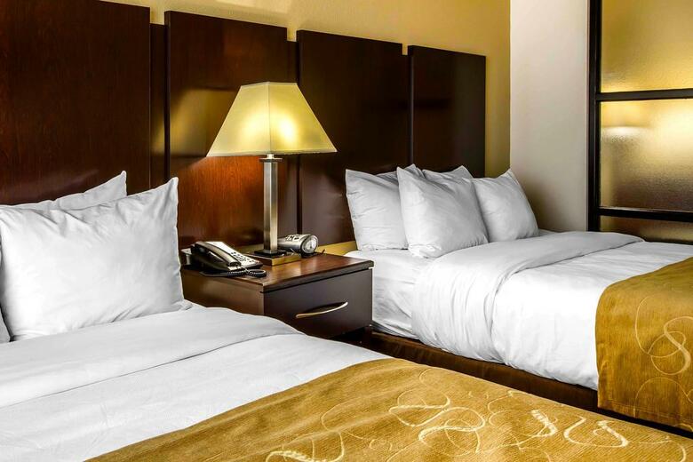 Hotel Comfort Suites Byron