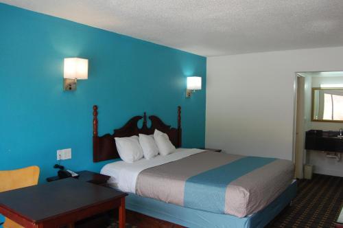 Motel America's Comfort Lodge