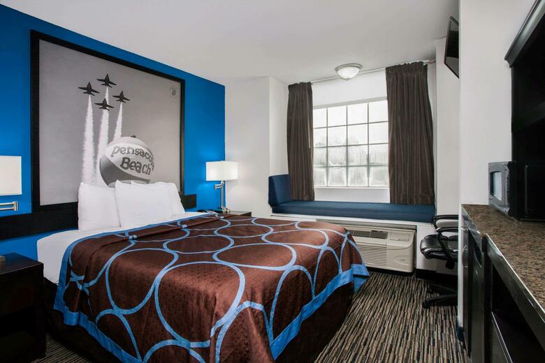 Hotel Econo Lodge Inn And Suites Pensacola