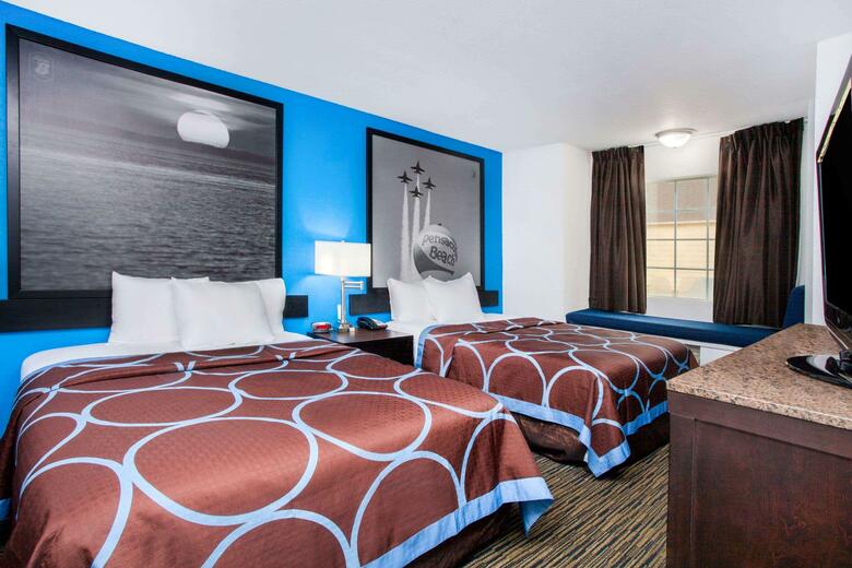 Hotel Econo Lodge Inn And Suites Pensacola