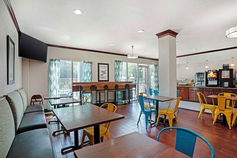 Hotel Best Western Plus Blue Angel Inn