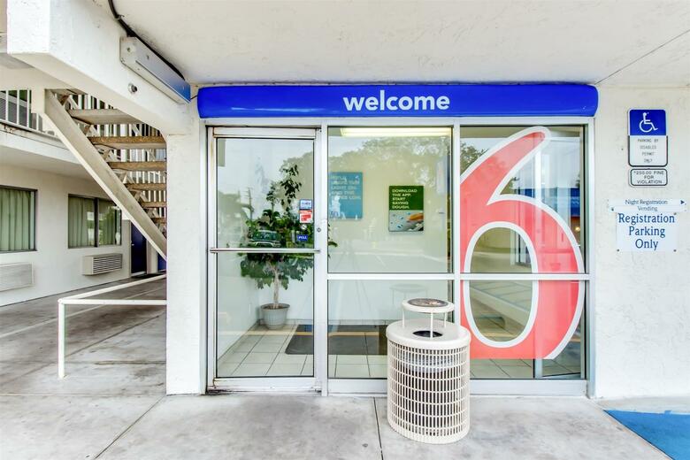 Motel 6 Venice