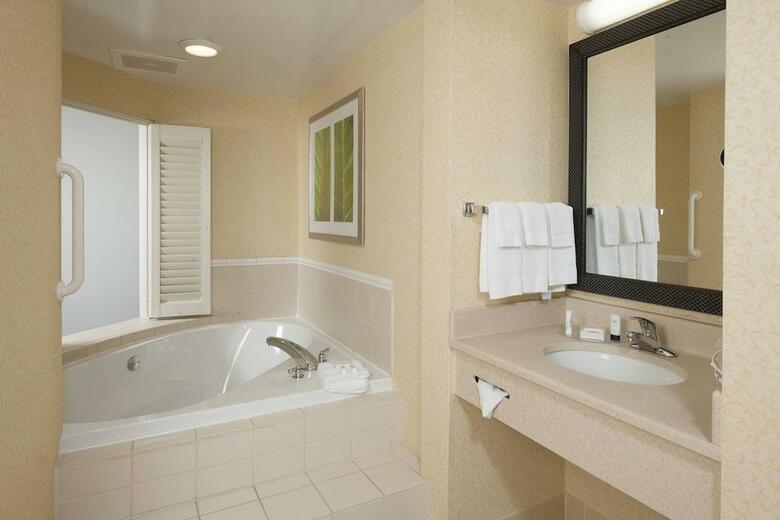 Hotel Fairfield Inn & Suites By Marriott Brunswick Freeport