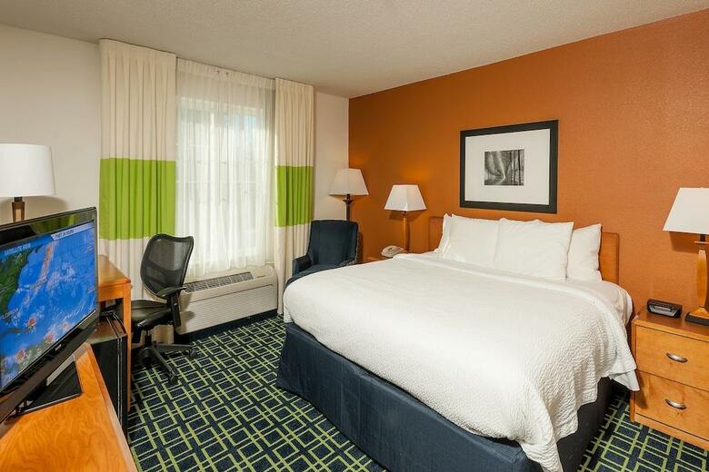 Hotel Fairfield Inn & Suites By Marriott Brunswick Freeport