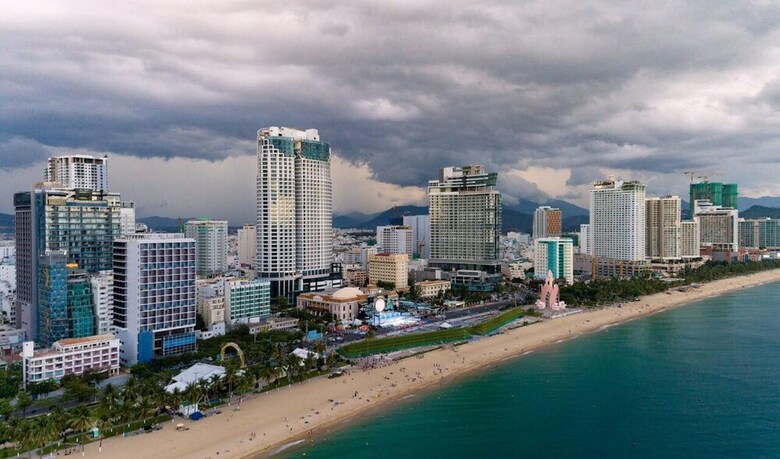 Parama Apartment Square Central