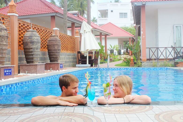 Hotel Lotus Garden Resort