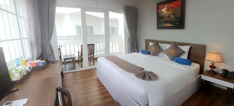 Hotel Lotus Garden Resort