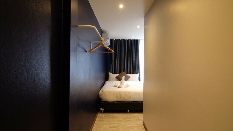 Hotel Sleep With Me Too - Bts Phra Khanong