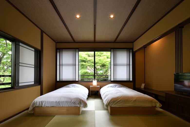 Hotel Sansuikaku