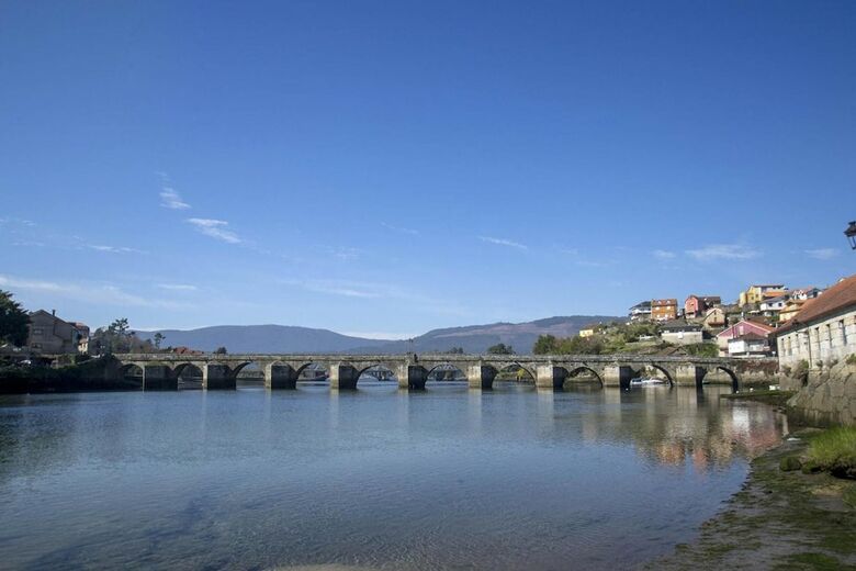 Hostal Hostel Albergue O Mes�n