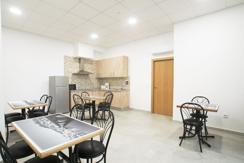 Hostal Hostel Albergue O Mes�n
