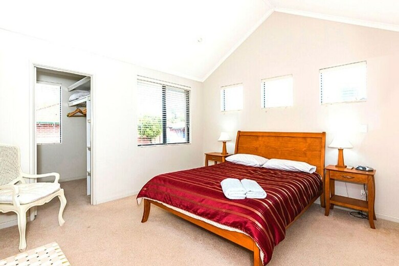 Coode Street Townhouse